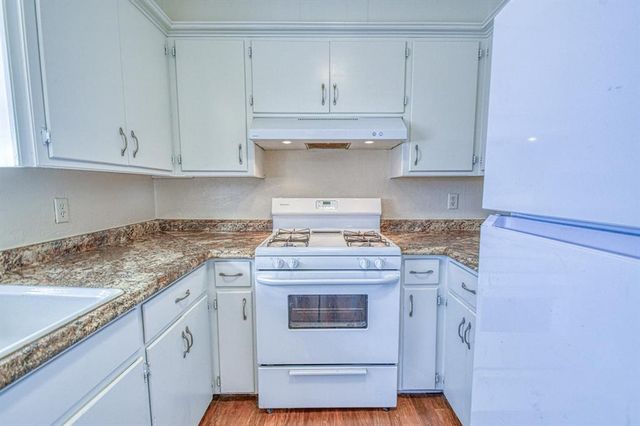 602 Redwood Drive, Noble, OK 73068