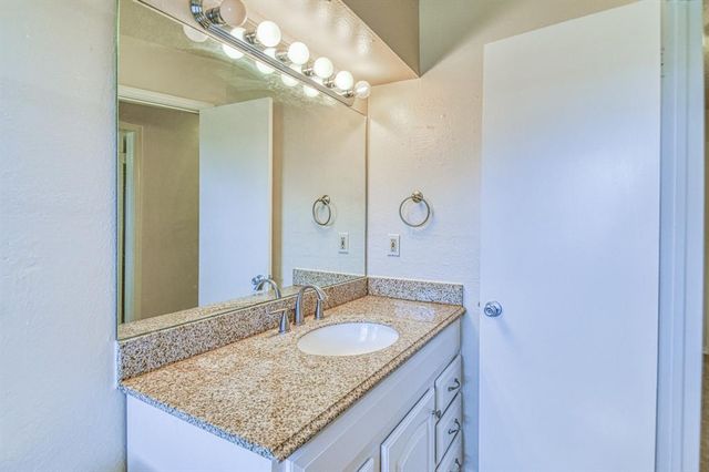 602 Redwood Drive, Noble, OK 73068