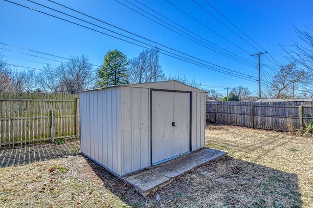 602 Redwood Drive, Noble, OK 73068