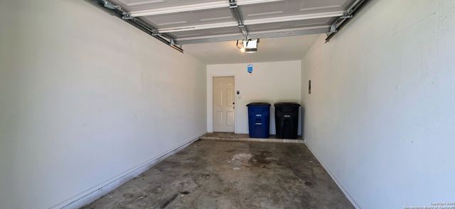523 CLEARFIELD DR, New Braunfels, TX 78130