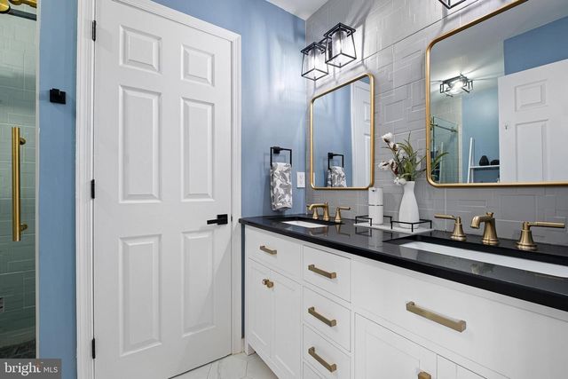 204 FINCH WAY, Newark, DE 19702