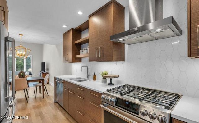 8 Eunice Terrace, West Long Branch, NJ 07764