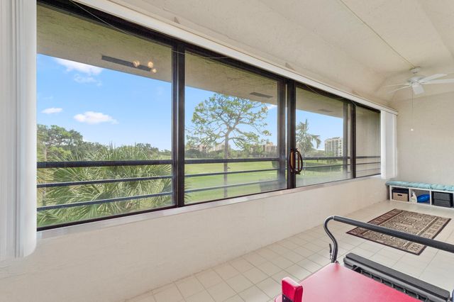 7460 La Paz Boulevard 304, Boca Raton, FL 33433