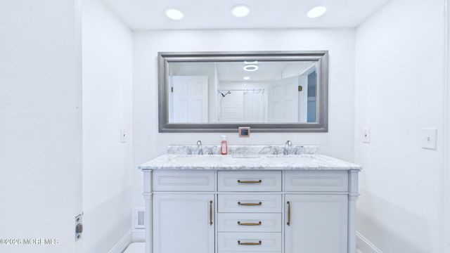53 Cumberland Drive, Brick, NJ 08723