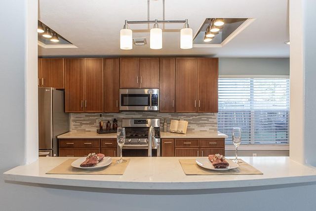 315 Glade Bridge Lane, Dickinson, TX 77539