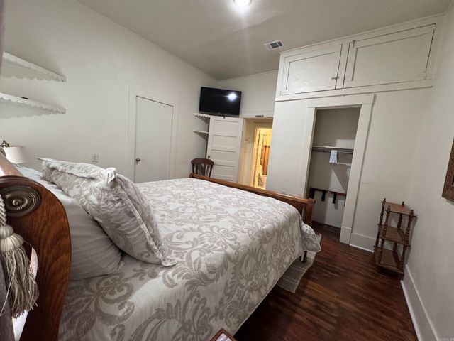 400 Sixth Street, Hot Springs, AR 71913