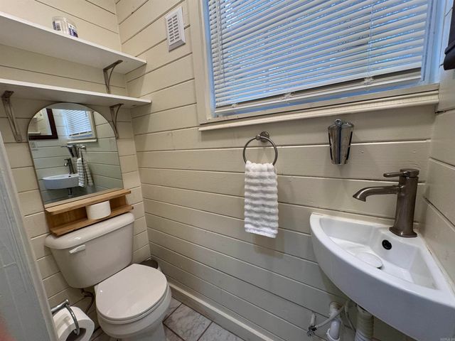 400 Sixth Street, Hot Springs, AR 71913