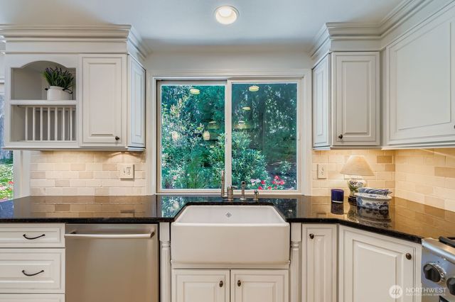 3012 217th Avenue SE, Sammamish, WA 98075