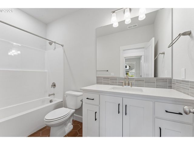 16414 Sw CAMBRIDGE Ln, Portland, OR 97224