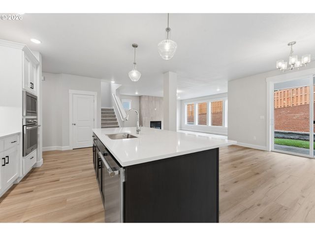 16414 Sw CAMBRIDGE Ln, Portland, OR 97224