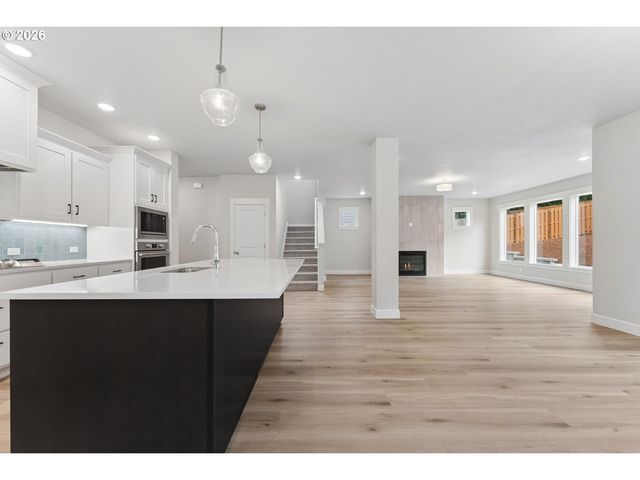 16414 Sw CAMBRIDGE Ln, Portland, OR 97224