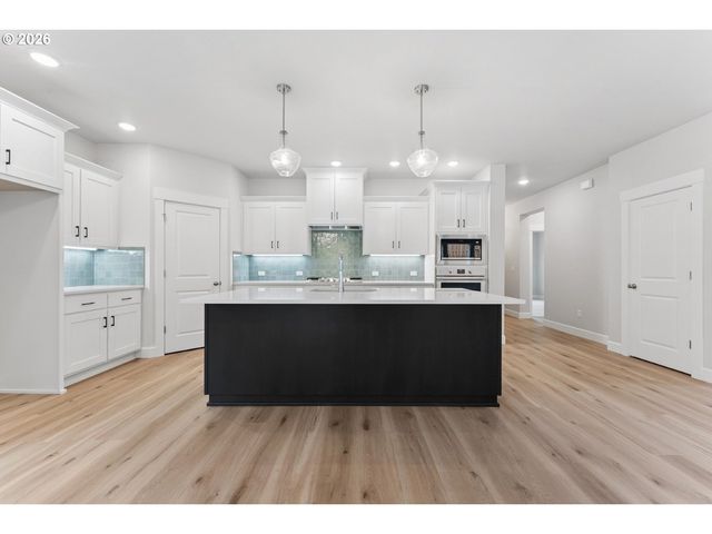 16414 Sw CAMBRIDGE Ln, Portland, OR 97224