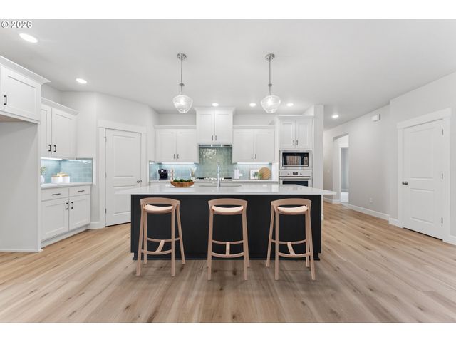 16414 Sw CAMBRIDGE Ln, Portland, OR 97224