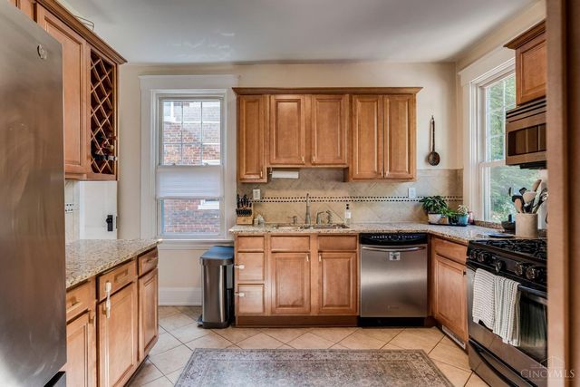 3095 Linwood Avenue, Cincinnati, OH 45208