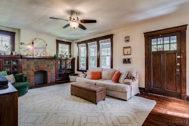 3095 Linwood Avenue, Cincinnati, OH 45208