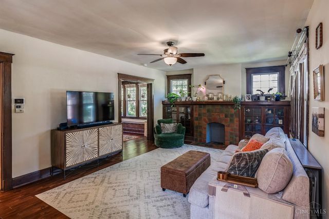 3095 Linwood Avenue, Cincinnati, OH 45208