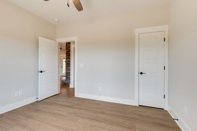 4961 Bill Baggett Rd, Cedar Hill, TN 37032