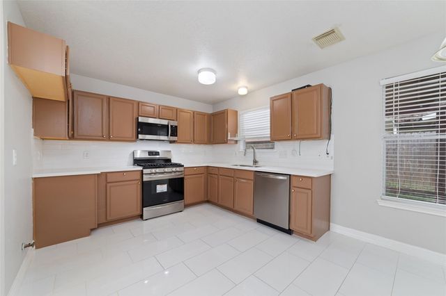 10831 Cayman Mist Drive, Houston, TX 77075