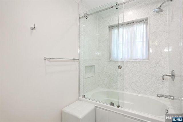 5 Colebrook Drive, Park Ridge, NJ 07656