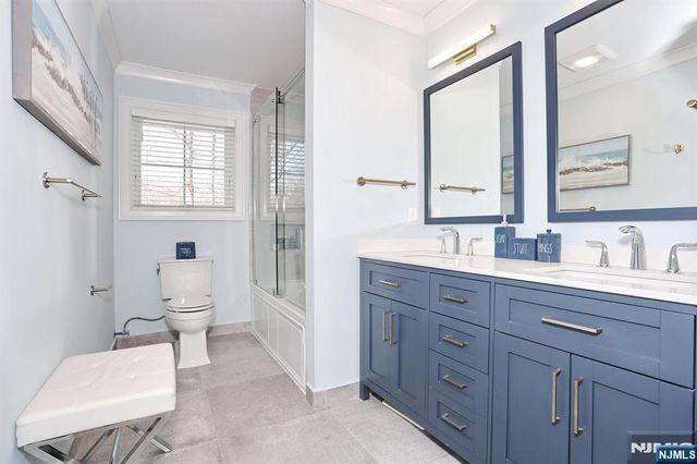 5 Colebrook Drive, Park Ridge, NJ 07656