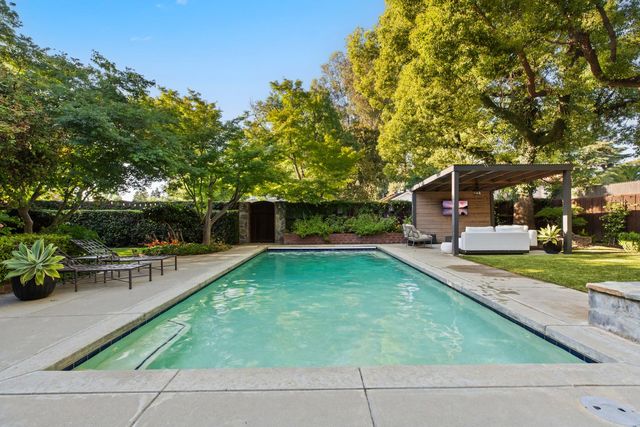 930 Sycamore Ave, Modesto, CA 95350