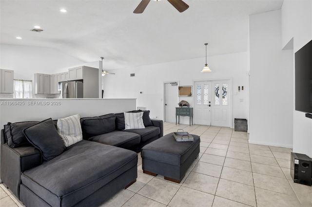 9731 NW 32nd Mnr, Sunrise, FL 33351