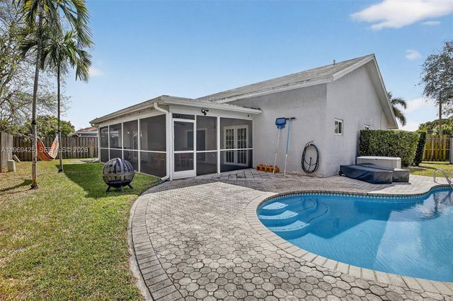 9731 NW 32nd Mnr, Sunrise, FL 33351