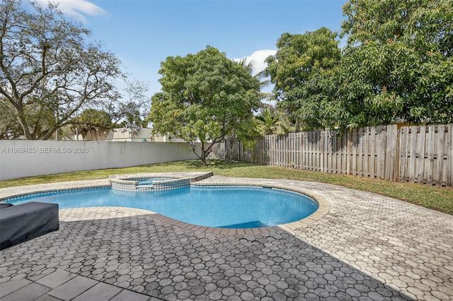 9731 NW 32nd Mnr, Sunrise, FL 33351