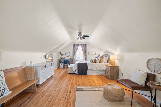 1633 38th Street, Des Moines, IA 50310