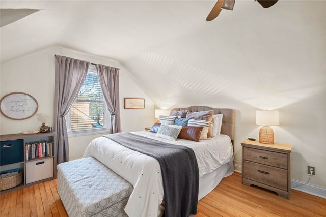 1633 38th Street, Des Moines, IA 50310