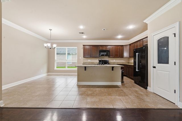 175 Highland Oaks Ave, Gray, LA 70359