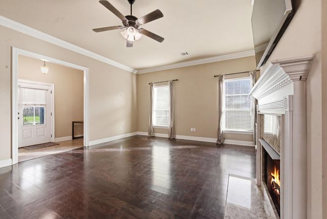 175 Highland Oaks Ave, Gray, LA 70359