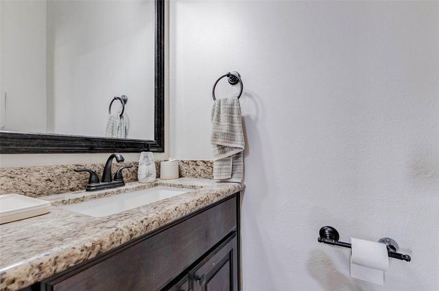 2688 Settlers Way Drive, Sealy, TX 77474