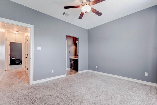 2688 Settlers Way Drive, Sealy, TX 77474