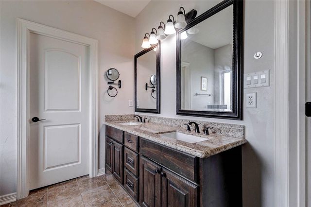 2688 Settlers Way Drive, Sealy, TX 77474