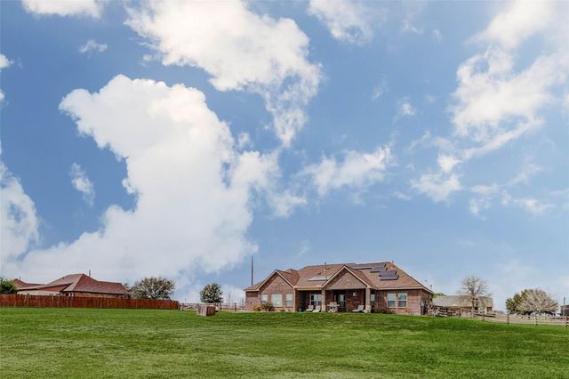 2688 Settlers Way Drive, Sealy, TX 77474