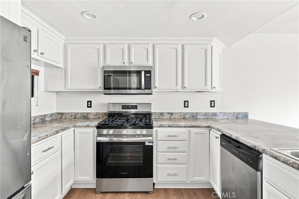Image 13 of property listing at 534 Northpoint Circle, Santa Maria, CA 93455