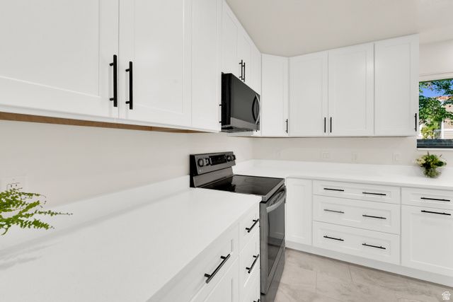 11530 S JORDAN POINT DR, Sandy, UT 84092