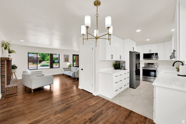 11530 S JORDAN POINT DR, Sandy, UT 84092