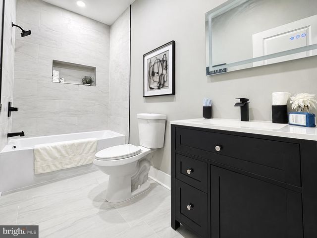 4909 CHURCH RD, Mount Laurel, NJ 08054