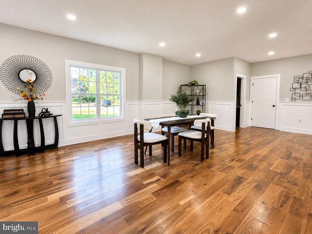 4909 CHURCH RD, Mount Laurel, NJ 08054