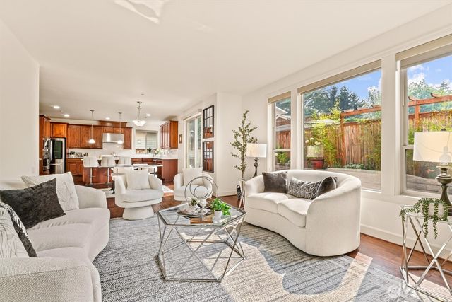 5209 157th Court NE, Redmond, WA 98052