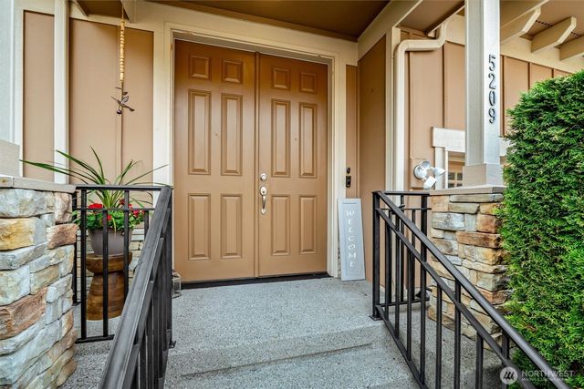 5209 157th Court NE, Redmond, WA 98052