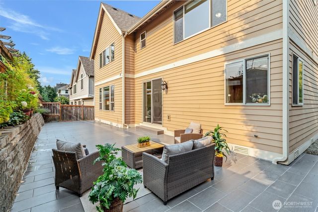 5209 157th Court NE, Redmond, WA 98052