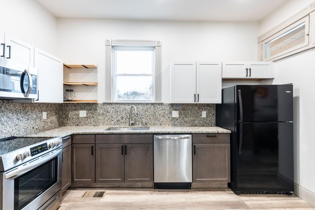 31 E 13th Street, Newport, KY 41071