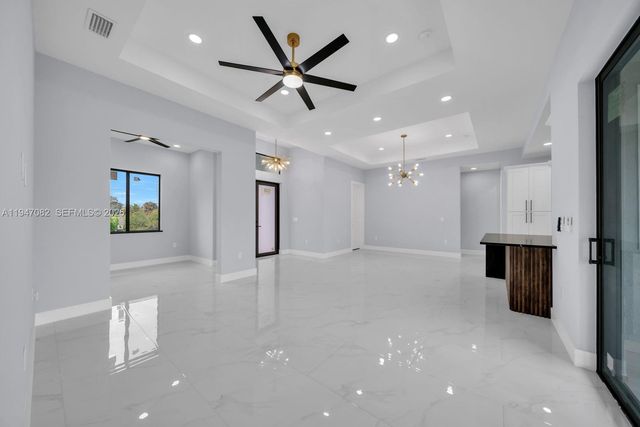 53 Susan Ave S, Lehigh Acres, FL 33976