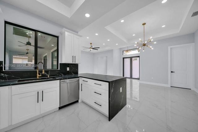 53 Susan Ave S, Lehigh Acres, FL 33976