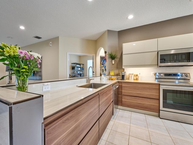 5749 Emerald Cay Terrace, Boynton Beach, FL 33437