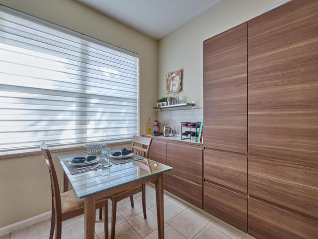 5749 Emerald Cay Terrace, Boynton Beach, FL 33437