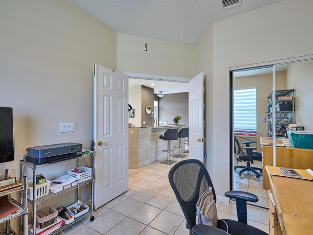 5749 Emerald Cay Terrace, Boynton Beach, FL 33437